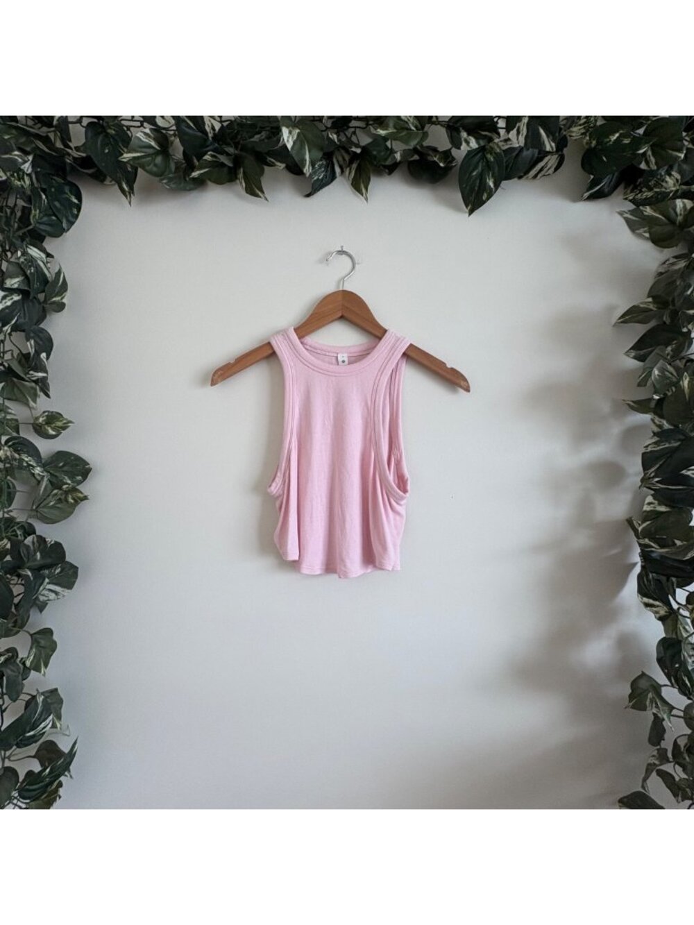 Lululemon Athletic Hold Tight Cropped Tank Top Flush Pink Women’s Size 8